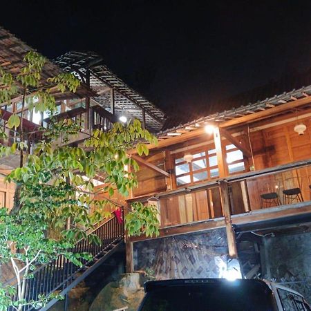 Omah Singo Stay & Resto Yogyakarta Bantul Exteriör bild