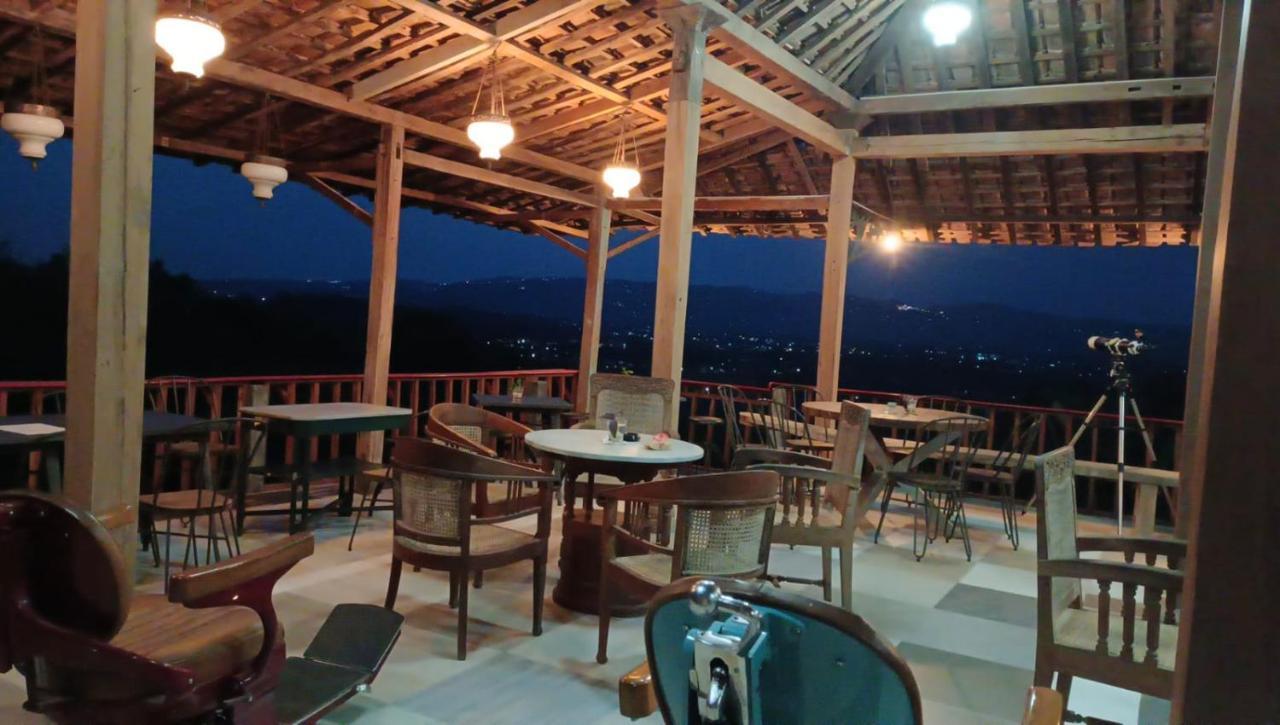 Omah Singo Stay & Resto Yogyakarta Bantul Exteriör bild