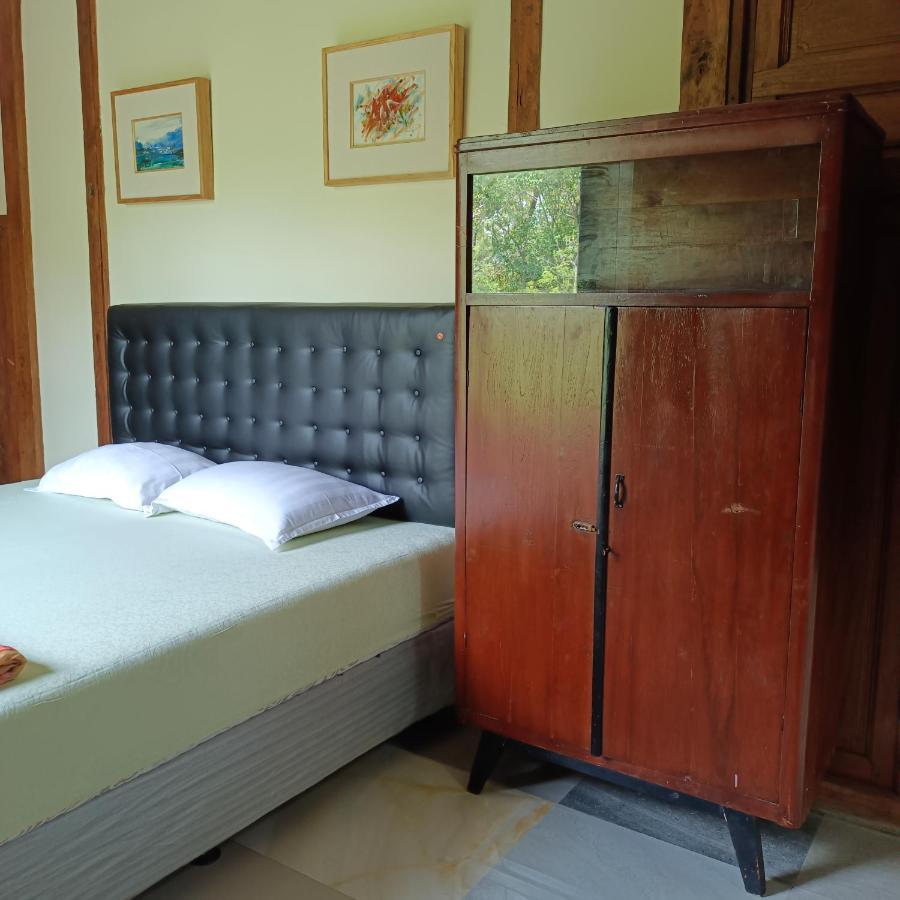 Omah Singo Stay & Resto Yogyakarta Bantul Exteriör bild