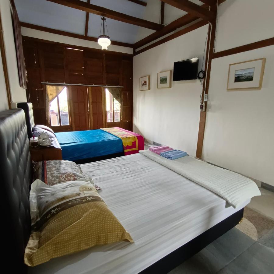 Omah Singo Stay & Resto Yogyakarta Bantul Exteriör bild