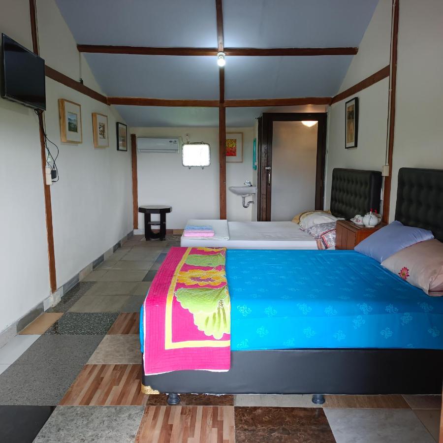 Omah Singo Stay & Resto Yogyakarta Bantul Exteriör bild