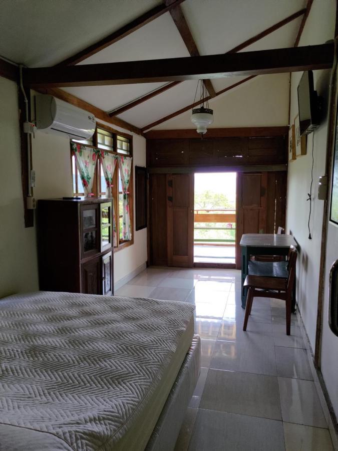 Omah Singo Stay & Resto Yogyakarta Bantul Exteriör bild